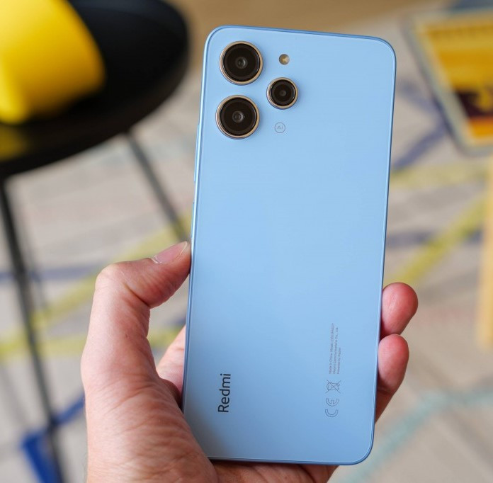 گوشی موبایل شیائومی مدل Redmi 12 4G دو سیم کارت ظرفیت 256 گیگابایت و رم 8 گیگابایت